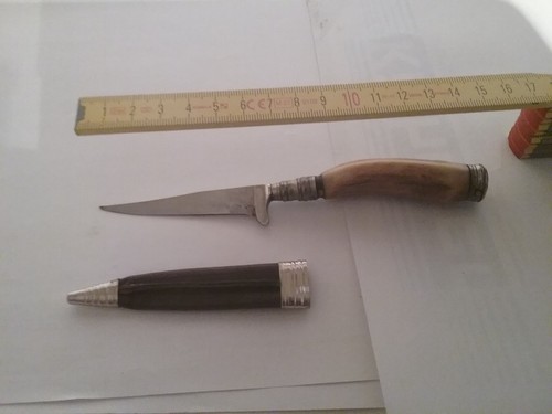 Kleiner gebrauchter jagdnicker - kleiner,